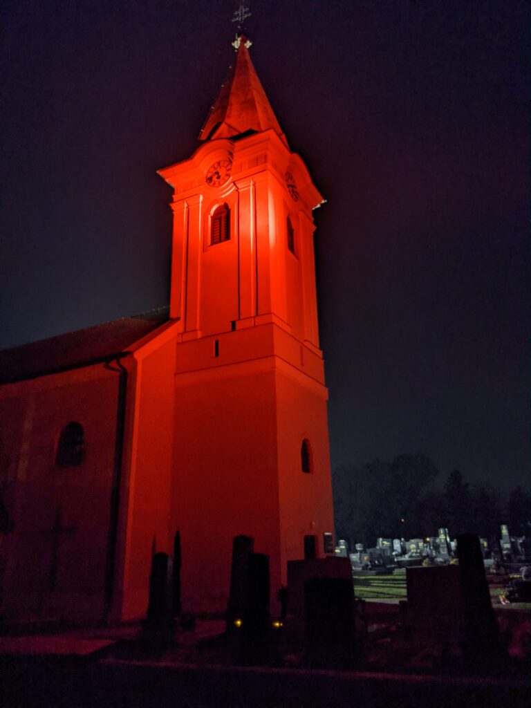 Kirche Zillingtal Red Wednesday