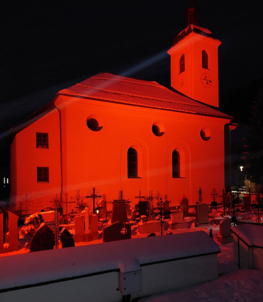 Kirche Haimingerberg Tirol Red Wednesday